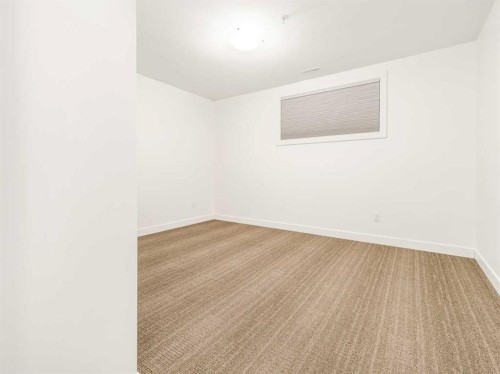 108 Gateway Mews South, Lethbridge, AB - Indoor Photo Showing Other Room