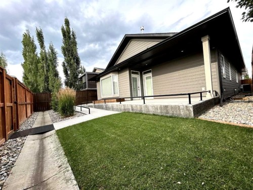 108 Gateway Mews South, Lethbridge, AB - Outdoor With Exterior