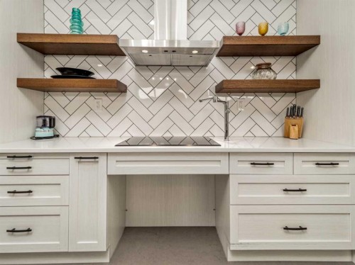 108 Gateway Mews South, Lethbridge, AB - Indoor Photo Showing Other Room