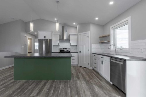 332 9 Street North, Picture Butte, AB - Indoor Photo Showing Kitchen With Upgraded Kitchen