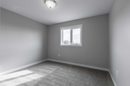 332 9 Street North, Picture Butte, AB - Indoor Photo Showing Other Room