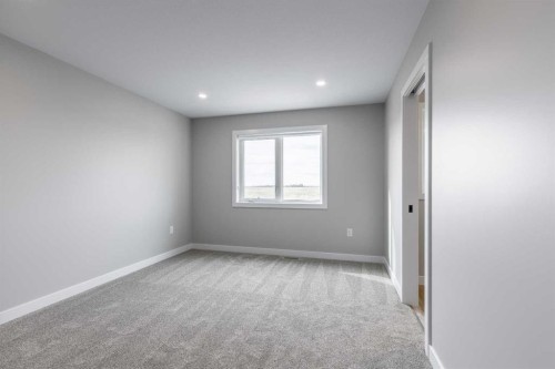 332 9 Street North, Picture Butte, AB - Indoor Photo Showing Other Room