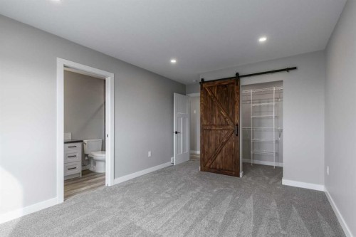 332 9 Street North, Picture Butte, AB - Indoor Photo Showing Other Room