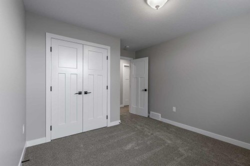 332 9 Street North, Picture Butte, AB - Indoor Photo Showing Other Room