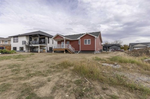 332 9 Street North, Picture Butte, AB - Outdoor