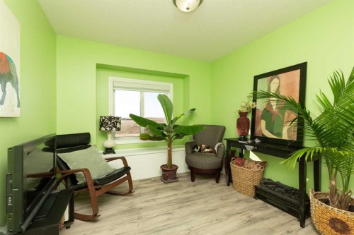 80 Canyon Boulevard West, Lethbridge, AB - Indoor