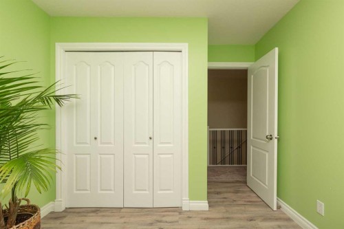 80 Canyon Boulevard West, Lethbridge, AB - Indoor