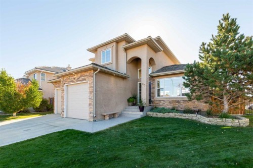 80 Canyon Boulevard West, Lethbridge, AB - Outdoor