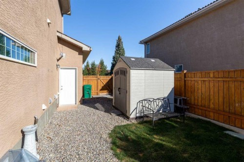 80 Canyon Boulevard West, Lethbridge, AB - Outdoor With Exterior