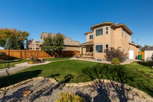 80 Canyon Boulevard West, Lethbridge, AB - Outdoor