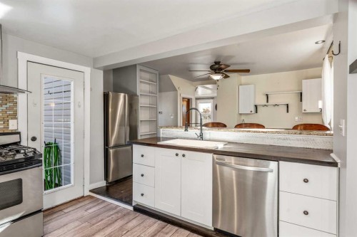 451 20 Street, Fort Macleod, AB - Indoor Photo Showing Kitchen
