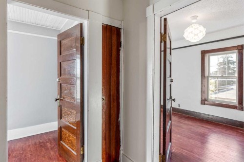 451 20 Street, Fort Macleod, AB - Indoor Photo Showing Other Room