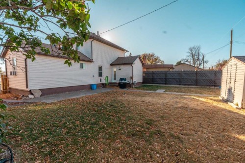 451 20 Street, Fort Macleod, AB - Outdoor