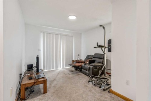 #154-150 22 Street, Fort Macleod, AB - Indoor