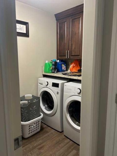 61 Westview Boulevard, Taber, AB - Indoor Photo Showing Laundry Room
