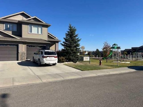 61 Westview Boulevard, Taber, AB - Outdoor