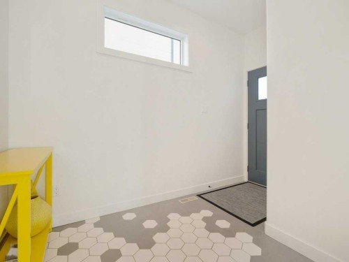 660 Aquitania Boulevard West, Lethbridge, AB - Indoor Photo Showing Other Room