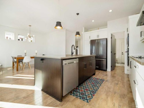 660 Aquitania Boulevard West, Lethbridge, AB - Indoor Photo Showing Kitchen With Upgraded Kitchen