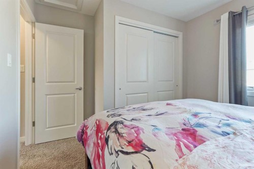 377 Moonlight Way West, Lethbridge, AB - Indoor Photo Showing Bedroom