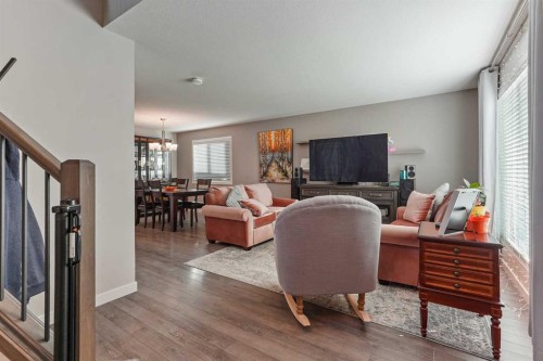 377 Moonlight Way West, Lethbridge, AB - Indoor Photo Showing Other Room