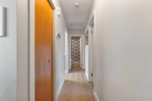 486N 100E, Raymond, AB - Indoor Photo Showing Other Room