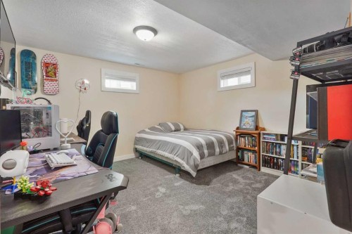 486N 100E, Raymond, AB - Indoor