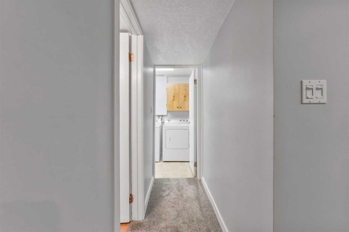 486N 100E, Raymond, AB - Indoor Photo Showing Other Room