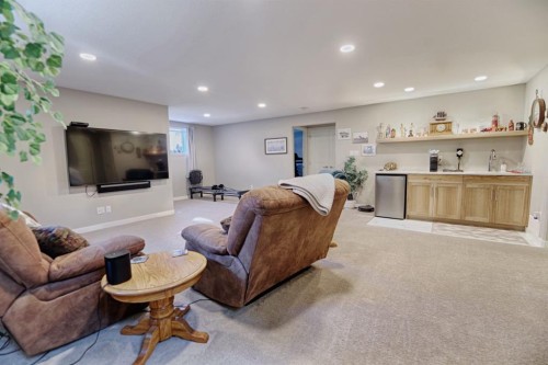 1000 Atlantic Lookout West, Lethbridge, AB - Indoor