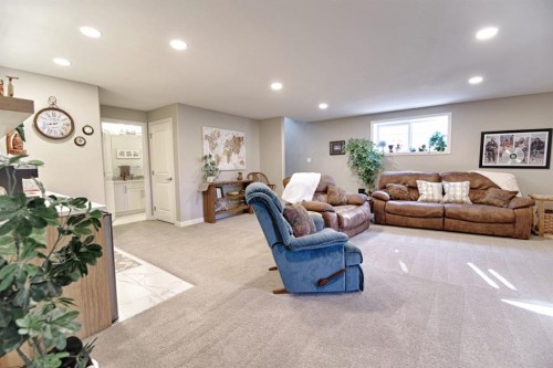 1000 Atlantic Lookout West, Lethbridge, AB - Indoor