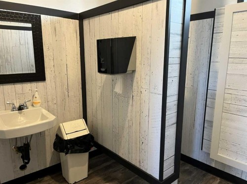 218 Main Street, Burdett, AB 