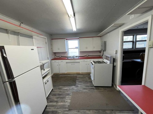 218 Main Street, Burdett, AB 