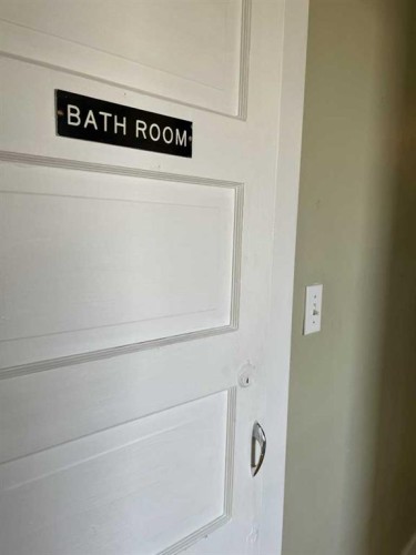 218 Main Street, Burdett, AB 