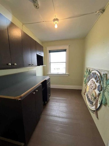 218 Main Street, Burdett, AB 