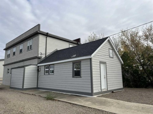 218 Main Street, Burdett, AB 