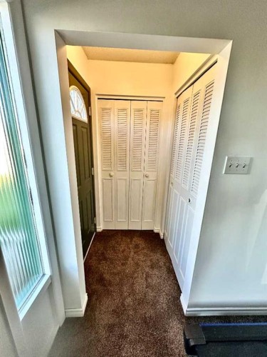 460 16 Street, Fort Macleod, AB - Indoor Photo Showing Other Room