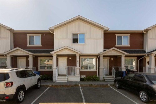 5-221 Silkstone Road WEST Lethbridge, AB T1J 4J9