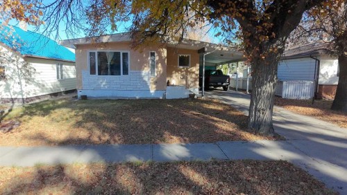 5333 44 Avenue  Taber, AB T1G 1C3