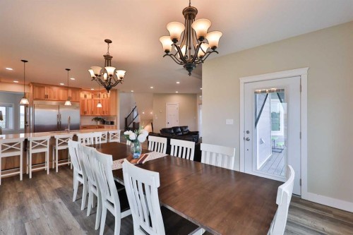 204041 Twp Rd 6-3A, Raymond, AB - Indoor Photo Showing Dining Room