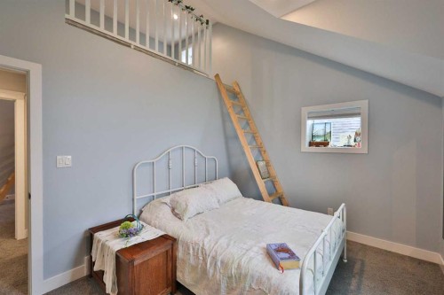 204041 Twp Rd 6-3A, Raymond, AB - Indoor Photo Showing Bedroom