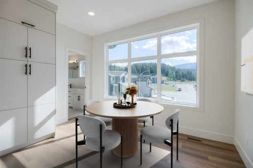 8603 25 Avenue, Coleman, AB - Indoor Photo Showing Dining Room