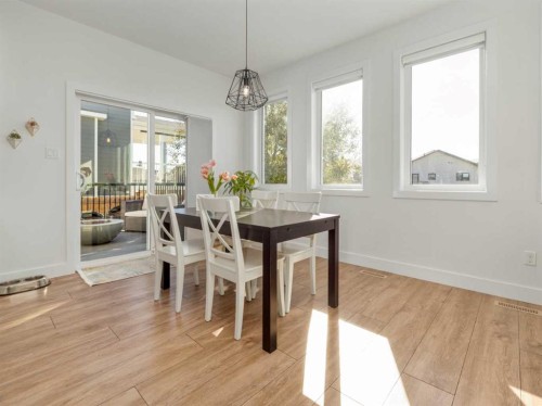 22 Prairie Sunset Ave, Taber, AB - Indoor Photo Showing Dining Room