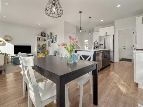 22 Prairie Sunset Ave, Taber, AB - Indoor Photo Showing Dining Room