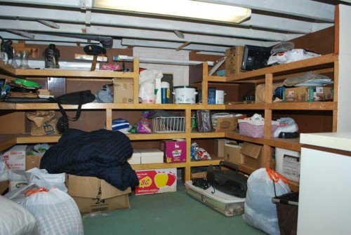 246 N 100 E, Raymond, AB - Indoor