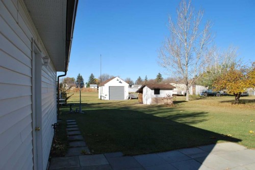 246 N 100 E, Raymond, AB - Outdoor