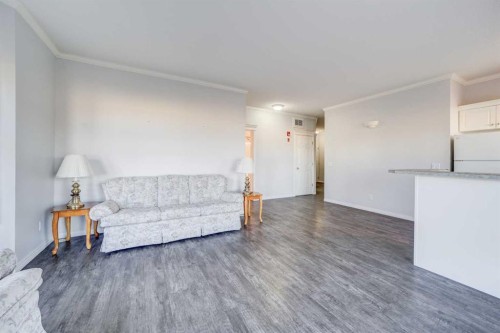 103-6 Skyline Crescent, Claresholm, AB - Indoor