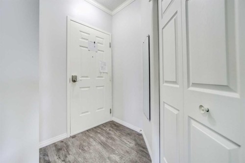 103-6 Skyline Crescent, Claresholm, AB - Indoor Photo Showing Other Room