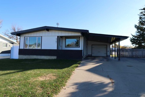 5707 50 St, Taber, AB - Outdoor
