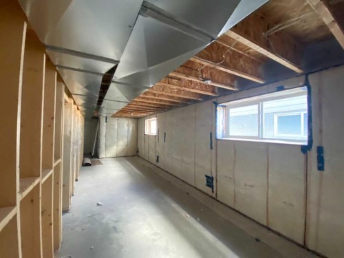 4221 57 Street, Taber, AB - Indoor Photo Showing Basement