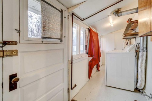 433 17 Street, Fort Macleod, AB - Indoor