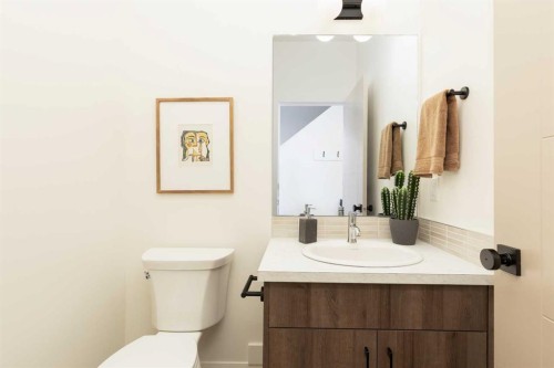 304 S 50 W, Raymond, AB - Indoor Photo Showing Bathroom